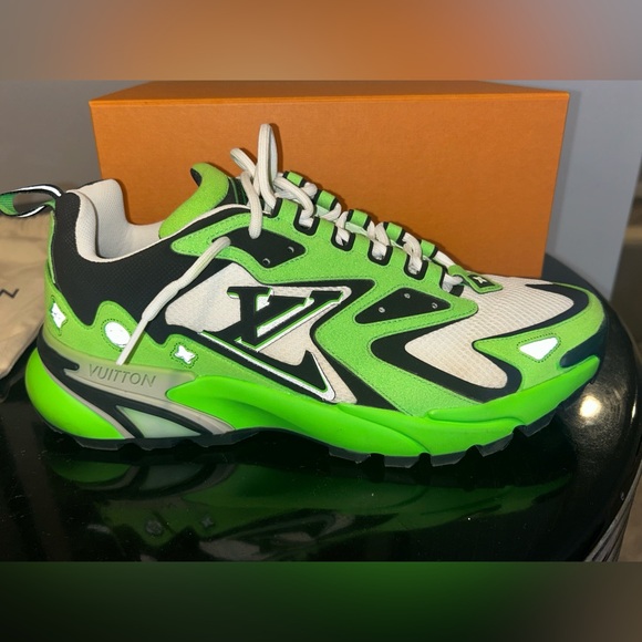 Barely Worn Louis Vuitton Vert Runner Tatic Sneaker - Picture 1 of 12